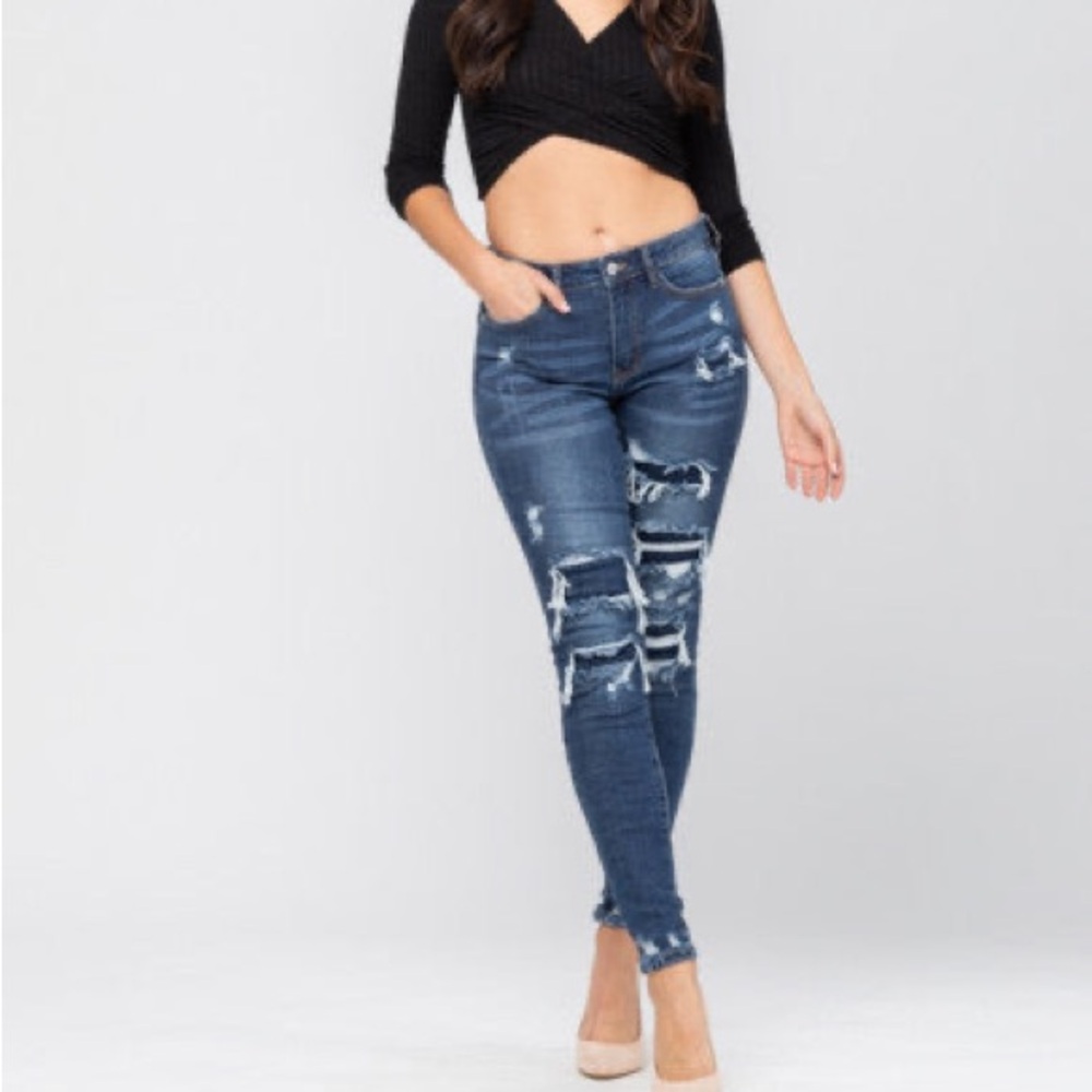 Judy Blue Patched Destroy Skinny Women’s Jeans
